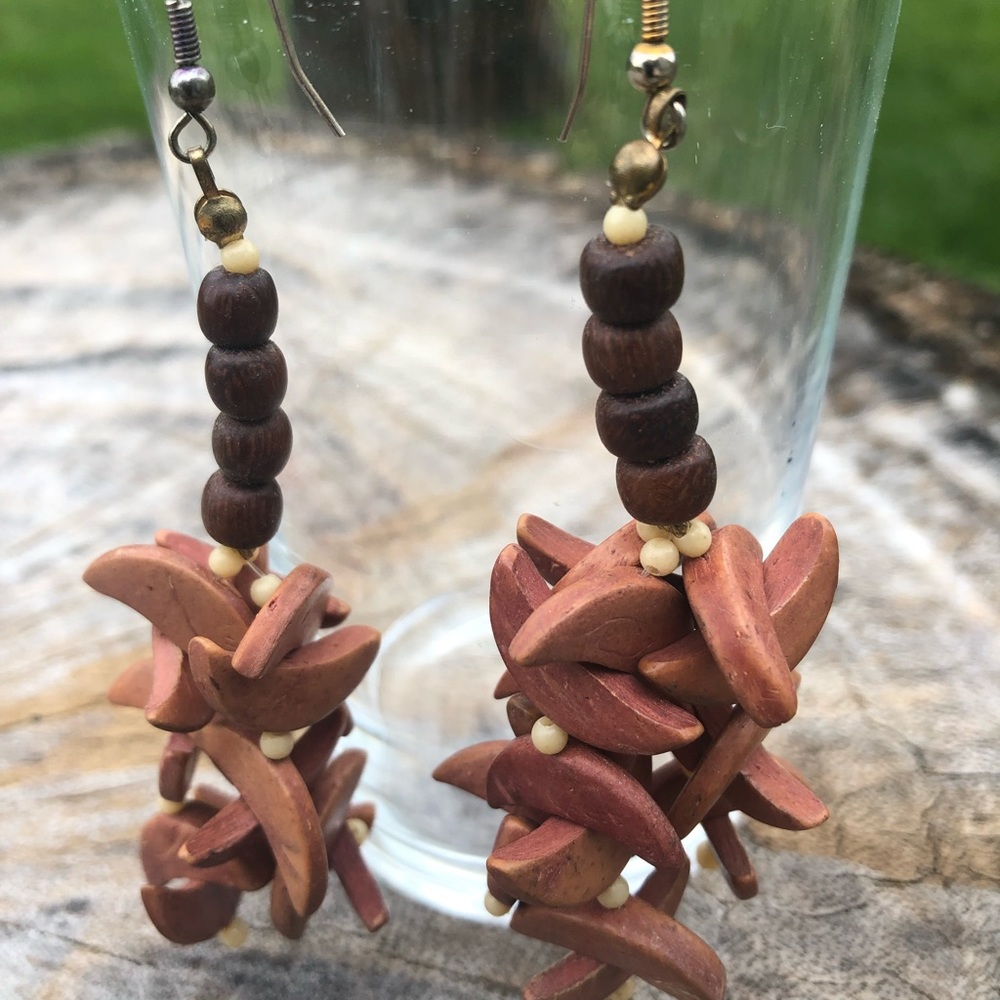 Fun & funky earrings. - Picture 3 of 3
